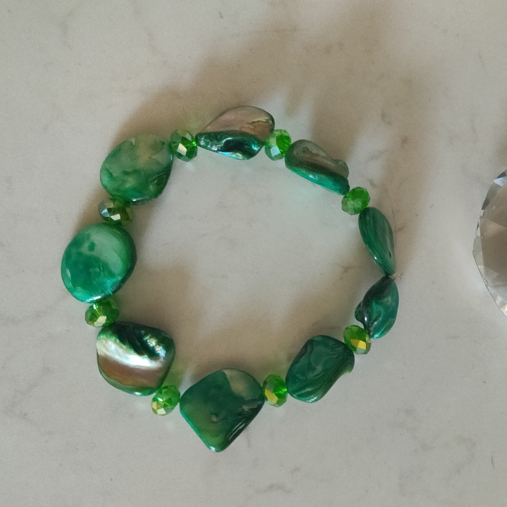 Shell bracelet - Picture 4 of 5